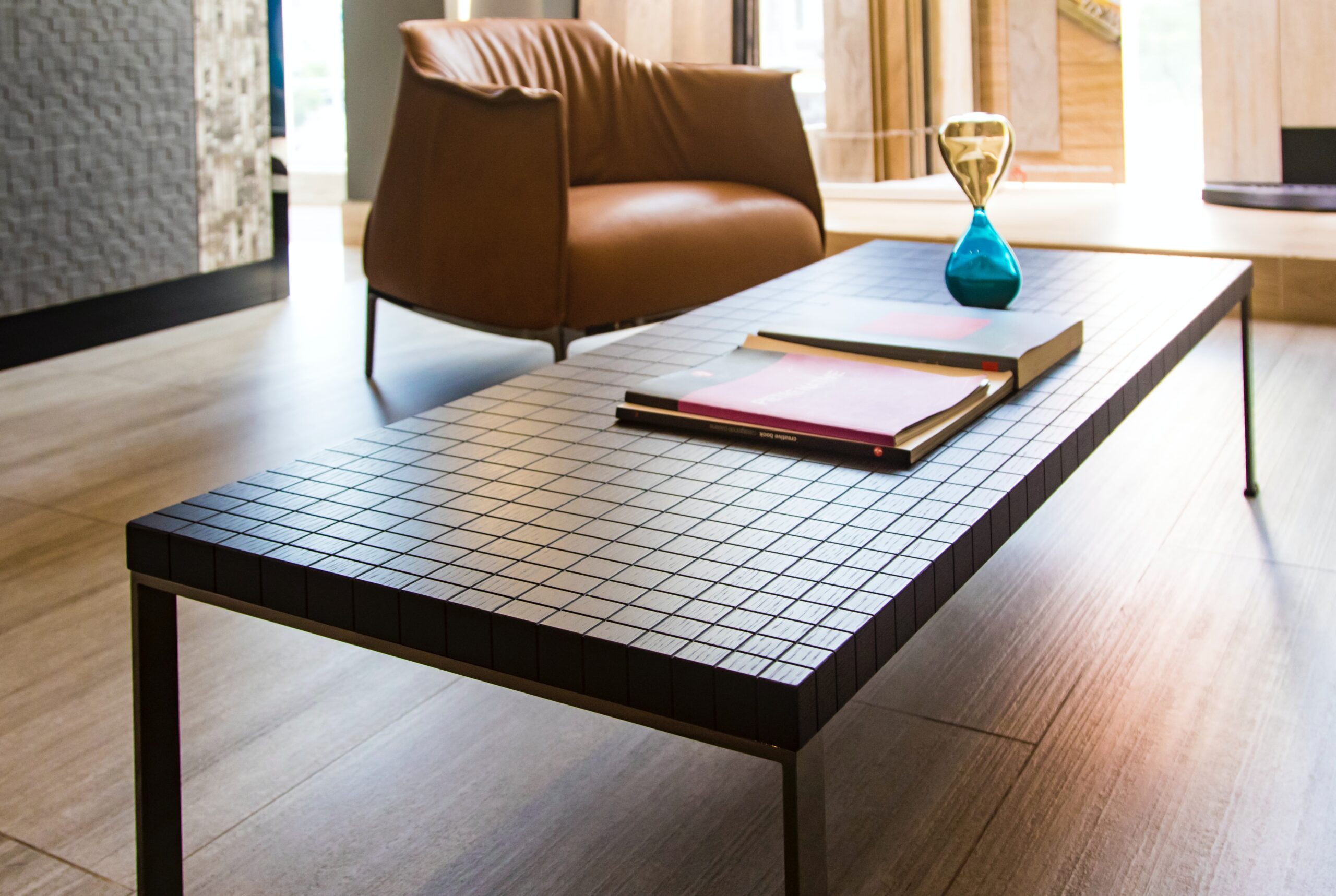 Minimalist Tables: Clean Lines, Elegant Design